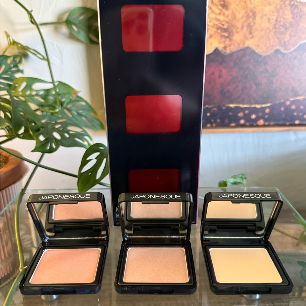 Japonesque Radiant Blush Set - Peach, Gold, Cream